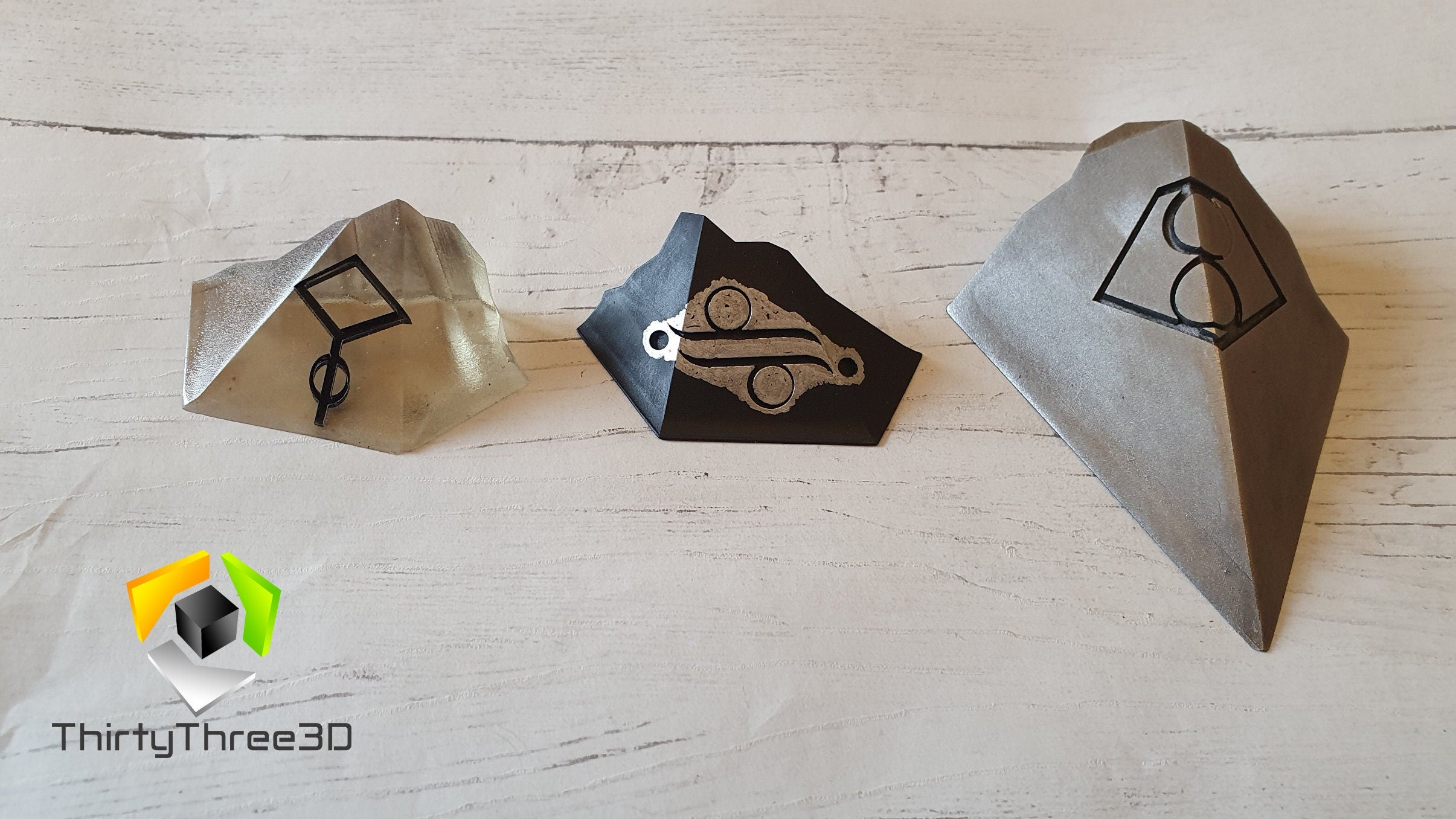 Smallville Stones of Knowledge - Kryptonian Replica - Superman Collectible Prop